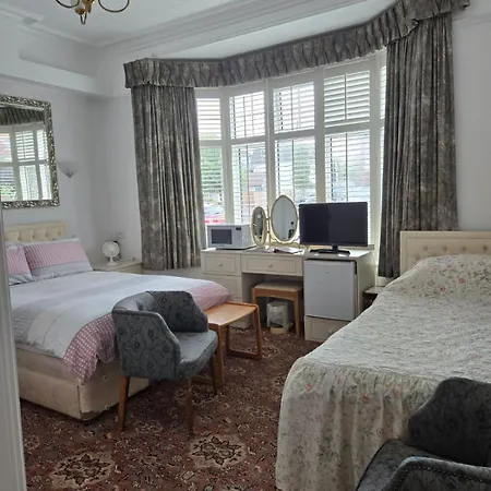 Shoreline Holiday Accommodation-2